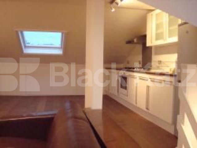 			New Instruction, 3 Bedroom, 1 bath, 1 reception Flat			 Cheverton Road, Highgate Boarders